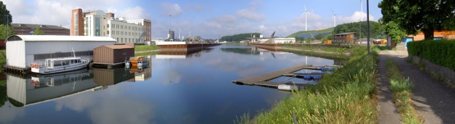 Das 'Alemannia-Becken' (Becken 1 im Rheinhafen Karlsruhe)